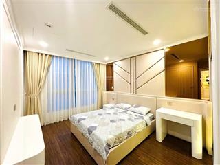Bán gấp căn hộ 3pn vinhomes central park  128m², full nội thất, giá chỉ 11,5 tỷ