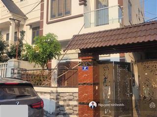 Bán đất tặng nhà quảng hội quang tiến ss hn.. thiết kế hiện đại,sẵn vali tới ở
