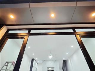Bán nhà mới đẹp, hoàng hoa thám, ba đình 43m2, 5 tầng thang máy xịn, mặt tiền siêu to 5m. giá tốt