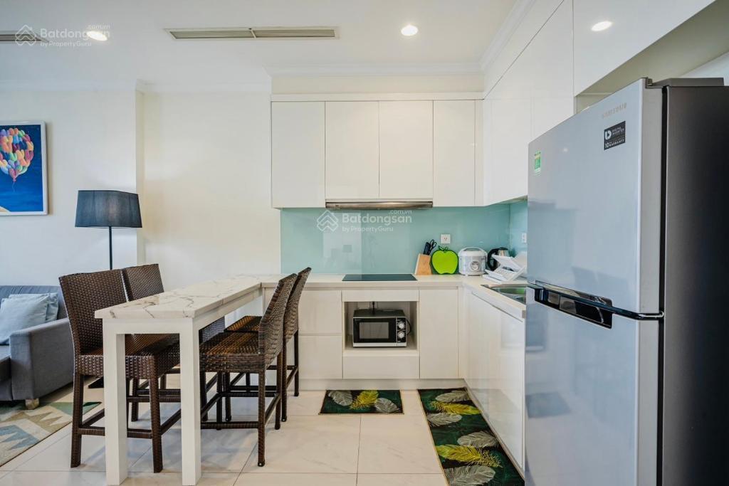 Căn hộ 2pn ngay mặt tiền nguyễn hữu cảnh, bình thạnh. diện tích 60m2 chỉ với 8,6 triệu, vào ở ngay