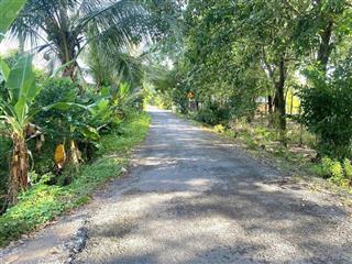 1425m2 có 300m2 thổ cư đường thông dân đông chỉ 850tr