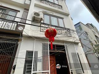 Nhà đẹp ở ngay  lô góc  ngõ nông gần ô tô  trước nhà thoáng sáng  tiện ích ngập tràn