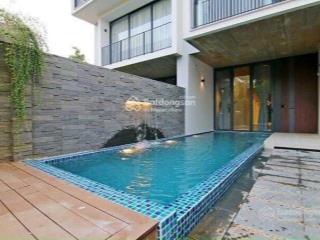 Bán villa cao cấp mt đường ngay quốc hương, p. tđ, q2, 206m2, trệt 2 lầu, giá bán 40 tỷ có hdt 5k