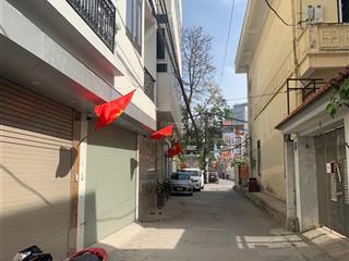 Hơn 8 tỷ có ngay siêu phẩm văn phú  thang máy xịn xò  cách 1 nhà ra oto tránh đỗ