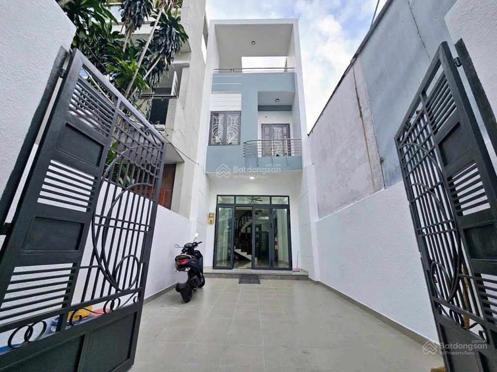 Bán nhà 3 tầng, gần cầu tham lương, hẻm 6m, 6.5 tỷ, 91.4m2, sổ đẹp không lộ giới