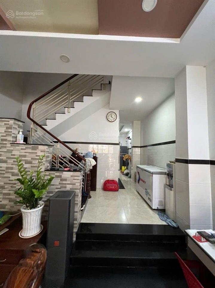 Bán nhà 5 tầng, hxhthang máy, gần trường chinh, 5x20m, quận 12, chỉ 9.5 tỷ