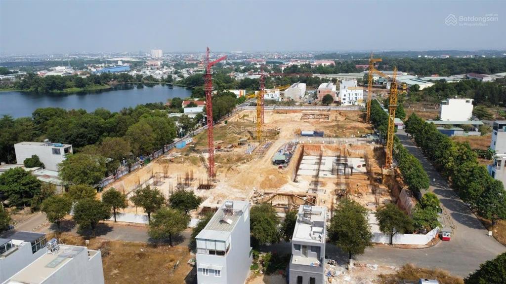 Chính chủ cần bán gấp 2nền nhà phố liền kề đường n1 đối diện chung cư kđt bình nguyên