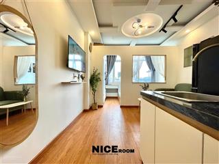 Cho thuê 1 phòng ngủ cửa sổ trời, tách bếp  phan xích long, phú nhuận gần q2, q1, q3, bình thạnh