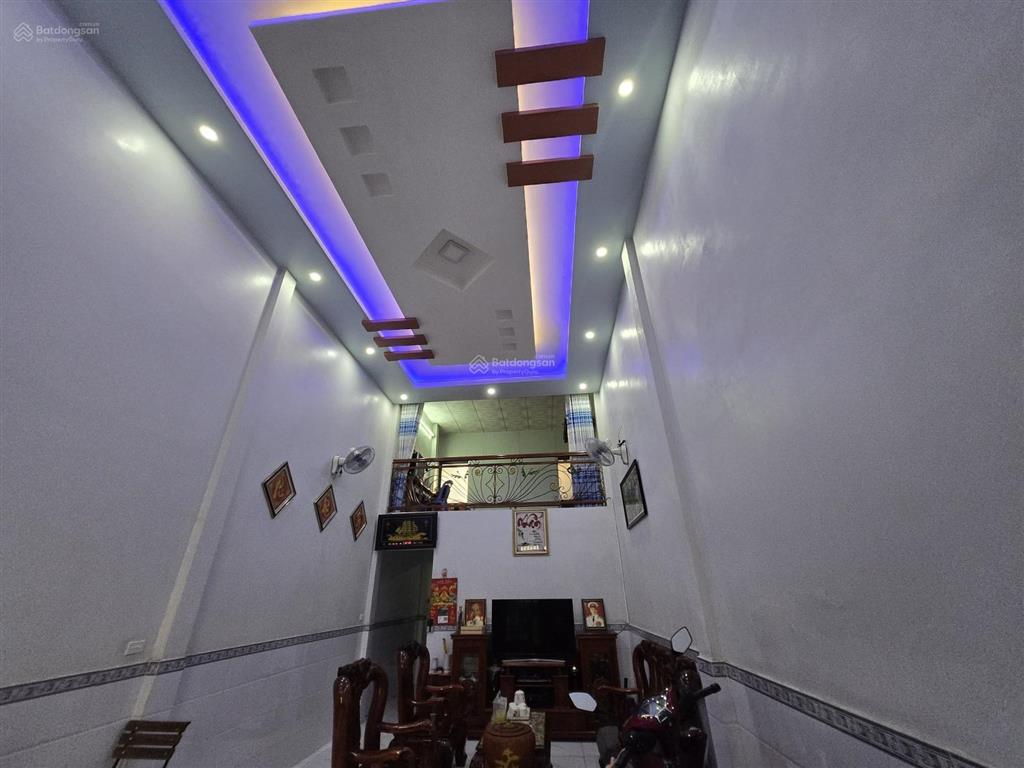 Bán gấp nhà riêng tại hẻm đường nghiệp vụ đường sắt, vô 30m. dĩ an bình dương cũ. 3tỷ450. dt 60,5m2