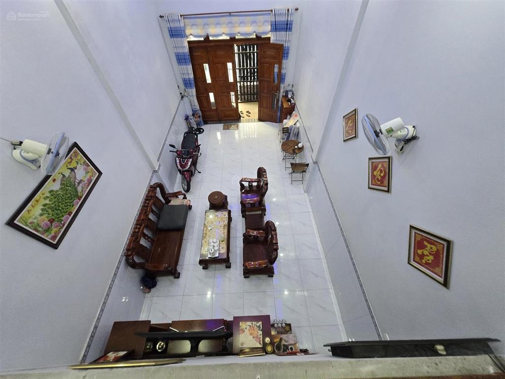 Bán gấp nhà riêng tại hẻm đường nghiệp vụ đường sắt, vô 30m. dĩ an bình dương cũ. 3tỷ450. dt 60,5m2