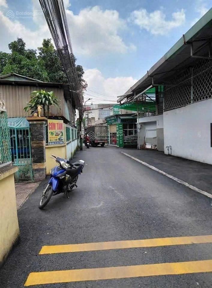 Thanh lý 1 kiot và 10pt thu nhập 14 triệu/tháng. mặt tiền hẻm nhựa thông. dt 176m2. giá 5tỷ390