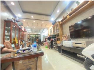 Ban nhà nguyễn văn cừ, long biên 66m, 3 tầng, mt 4.2, 10m ra mặt phố nguyễn văn cừ 9tỷ.