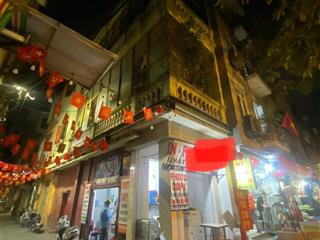 Bán đất tặng nhà 4 tầng phố cảm hội, hai bà trưng, lô góc ô tô tải vào đất 62m2 mt 10.3m 33. x tỷ