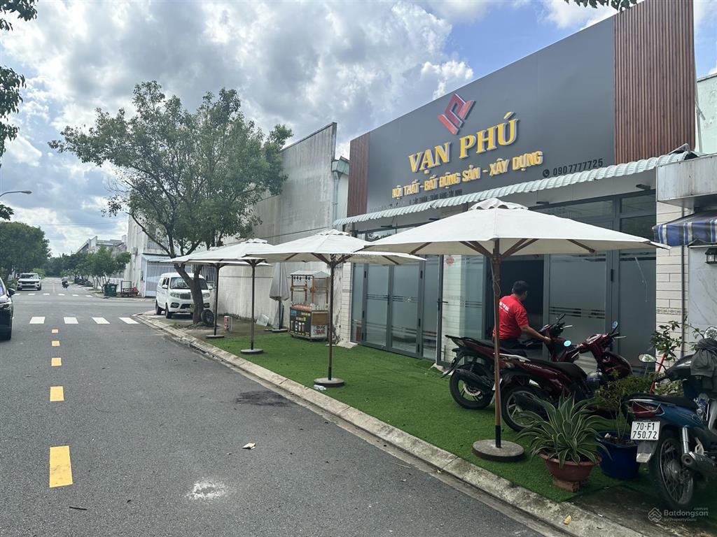 Bán nhà mặt tiền góc ngã tư tại phước đông new city chỉ 1,9 tỷ