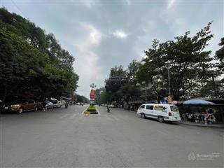 Bán gấp lô đất trục chính phạm văn đồng ngay cạnh đại học sư phạm và khu du lịch hồ đại lải .