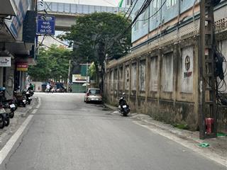 Nhà đặng tiến đông20m ra ô tô dừng đỗ3 mặt thoángkhe thoáng vĩnh viễnở cực có lộc