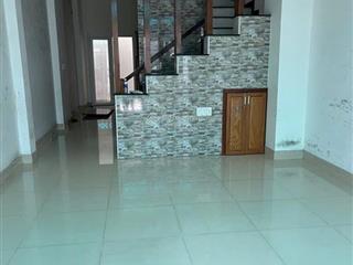 Bán nhà 3 tầng 60m2 sổ hồng riêng hẻm ô tô trường thạnh, q9 chỉ 4,5 tỷ