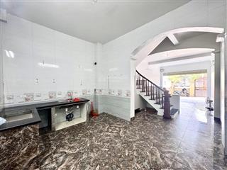 Bán nhà bà triệu hà đông dân xây chắc chắn 4 tầng rộng rãi tc hơn 9 tỉ