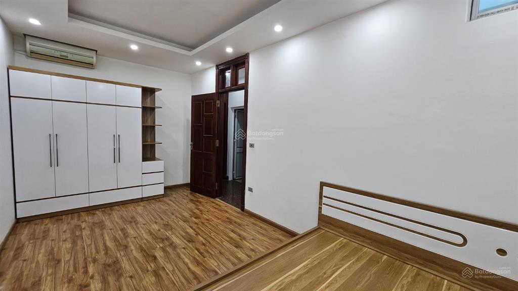 Bán nhà vạn phúc  hà đông dt 80m2, mt 4m, ô tô, 12.45 tỷ