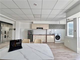 Căn hộ 1 phòng ngủ penthouse ngay cầu sài gòn, 2 ban công lớn, thang máy riêng, 150m2