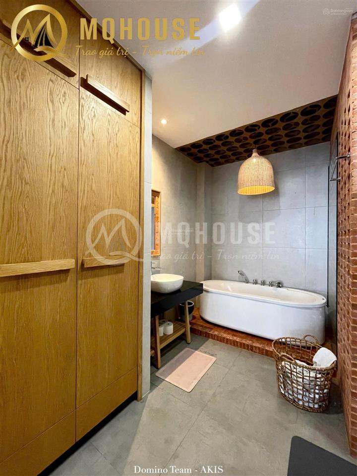 Căn hộ 2 phòng ngủ ban công thiết kế cổ điển, bắt mắt ngay cầu sài gòn, đầy đủ tiện nghi