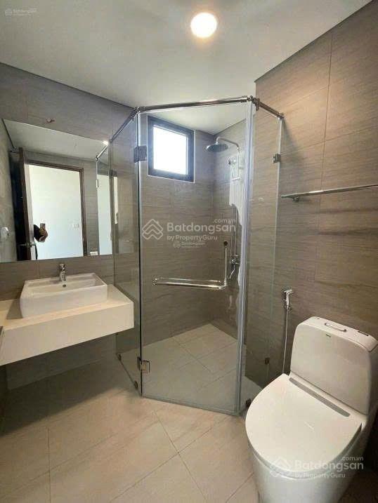 Cho thuê căn akari city 3 phòng ngủ, 2wc, 95m chỉ 13.5tr/tháng. miễn phí quản lý,có thể vào ở liền