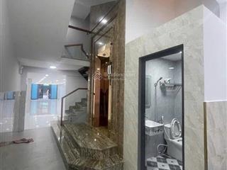 150m2 mặt tiềnâu dương lân  nở hậu quận 8 kinh doanh sầm uất da ngành