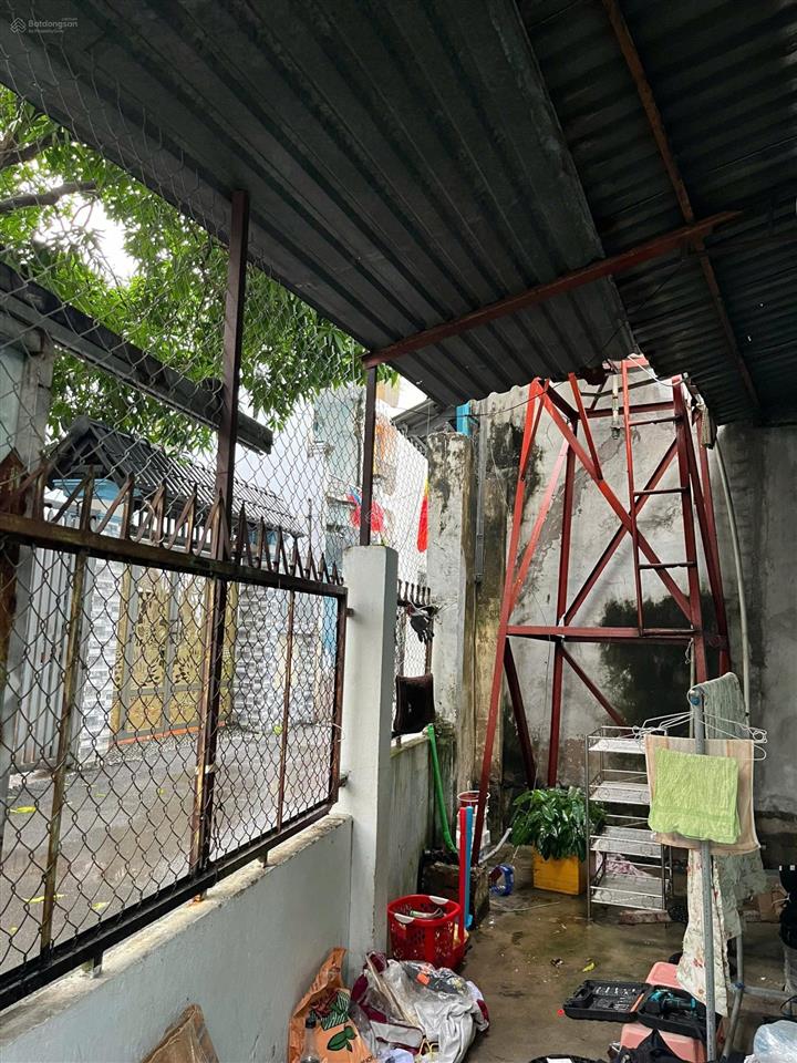 Bán lô đất mặt tiền cực rộng dt 7,5x23 sổ vuông vức không lỗi phong thủy thích hợp xây chdv