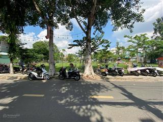 Nhà hẻm 1/ 8m dt 5x20m cách mt phan văn trị phường 7 liền kề emart giáp phạm văn đồng ,bình thạnh