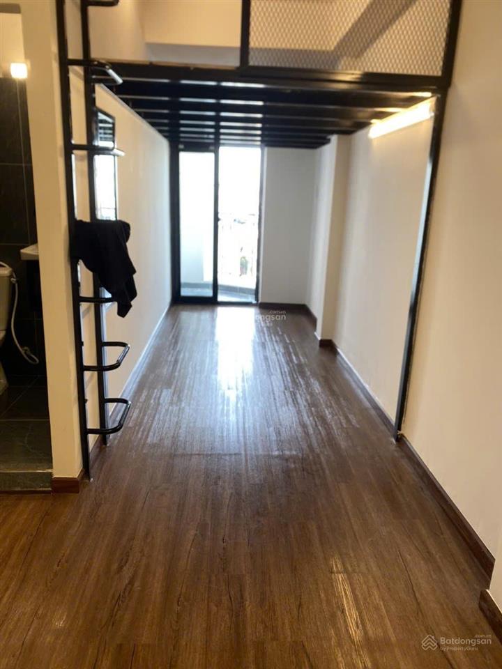 Chính chủ cần bán căn hộ dịch vụ gồm 20 phòng dt 6x20m ngay trường đh công nghiệp gò vấp