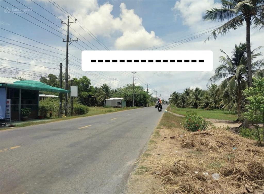 Bán đất mặt tiền quốc lộ 57 gần cây xăng tân phong