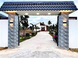 Bán nhà siêu rẻ xây mới, phong cách sân vườn biệt thự tại xã sơn đôngbến tre(nay là vĩnh long).