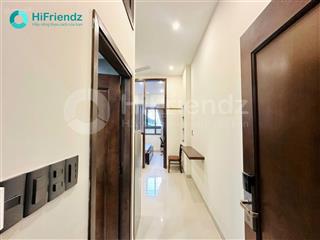 Cho thuê căn hộ full nội thất, ngay ngã tư thủ đức. ban công sân thượng riêng. có thương lượng