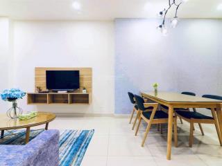 Chính chủ gửi bán căn hộ screc tower q.3  dt 82m2 2pn 2wc, tầng cao view đẹp  shr giá chỉ 3.7 tỷ