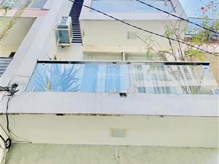 Cao thắng quận 10, ngay hado centrosa  56m2 (4x14) 4 tầng kiên cố, 5pn  hẻm ô tô, gần mặt tiền