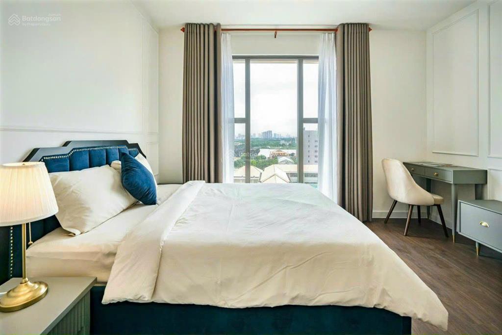 Bán gấp căn hộ botanic tower  93m2 2pn 2wc  tầng cao view đông nam thoáng mát  giá 6.5 tỷ tl