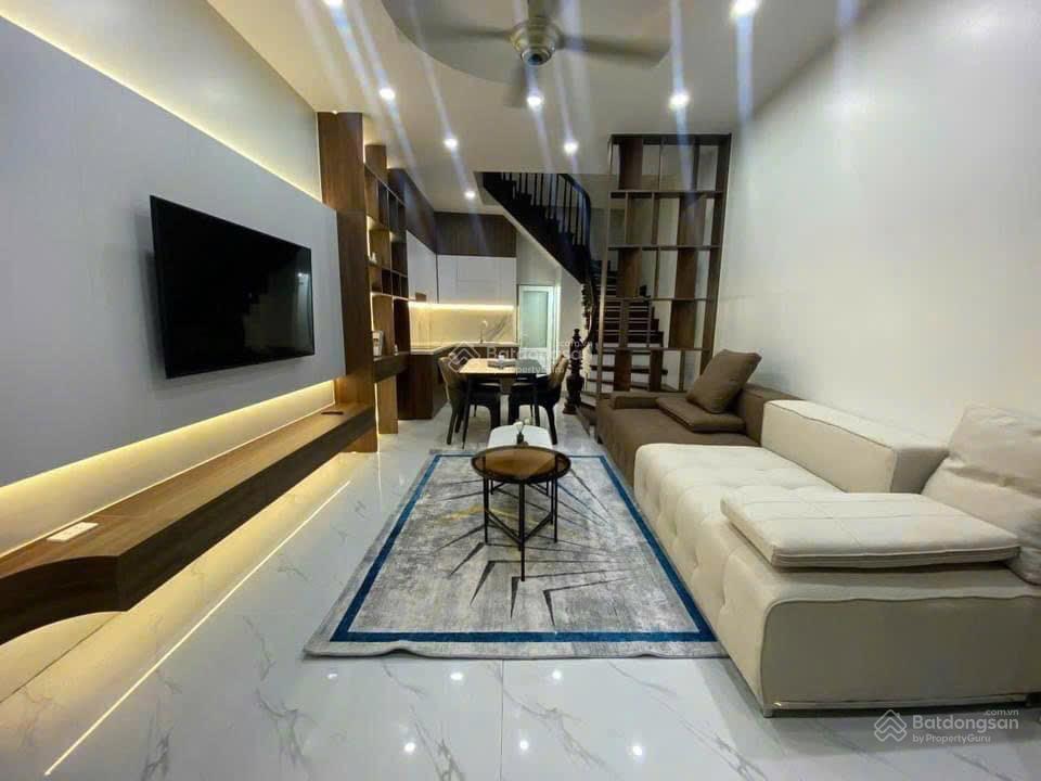 Chính chủ bán gấp nhà 5 tầng cạnh ga văn quán ngay hồ gươm plaza đầu đg nguyễn khuyến giá 6.5 tỷ