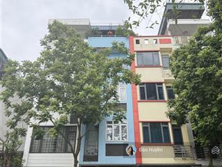 Bán nhà liền kề phân lô ôtô tránh view thoáng dv cây quýt văn khê kinh doanh đỉnh giá chỉ hơn 14tỷ