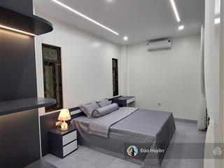 Bán nhà 5 tầng thang máy chân ga văn quán cát linh hà đông ngay big c full nội thất giá nhỉnh 10tỷ