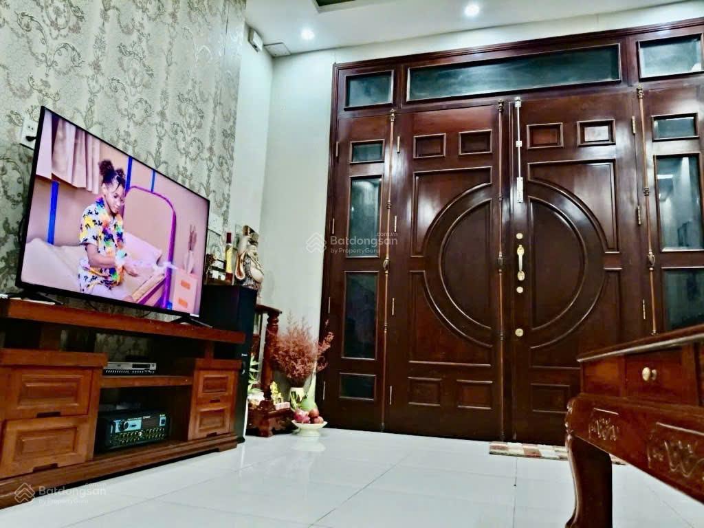 Nhà 3 tầng, 4.8 x 18m, sơn kỳ, tân sơn nhì, tân phú, hẻm ô tô, 8.5 tỷ