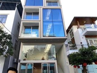 Tòa nhà 7 tầng. mặt tiền 7m, vị trí kim cương trung tâm đà nẵng cạnh monarchy giá đầu tư hiếm