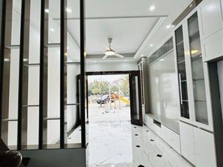 Siêu vip viwe hồ 5 tầng đại cát , bắc từ liêm , oto đổ cửa nhỉnh 5 tỷ