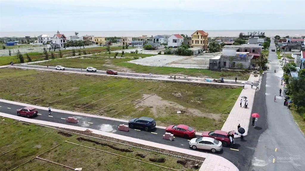 Nhà em cần bán mảnh đất cạnh khu công nghiệp vsip bãi tắm biển quất lâm, ninh bình mới