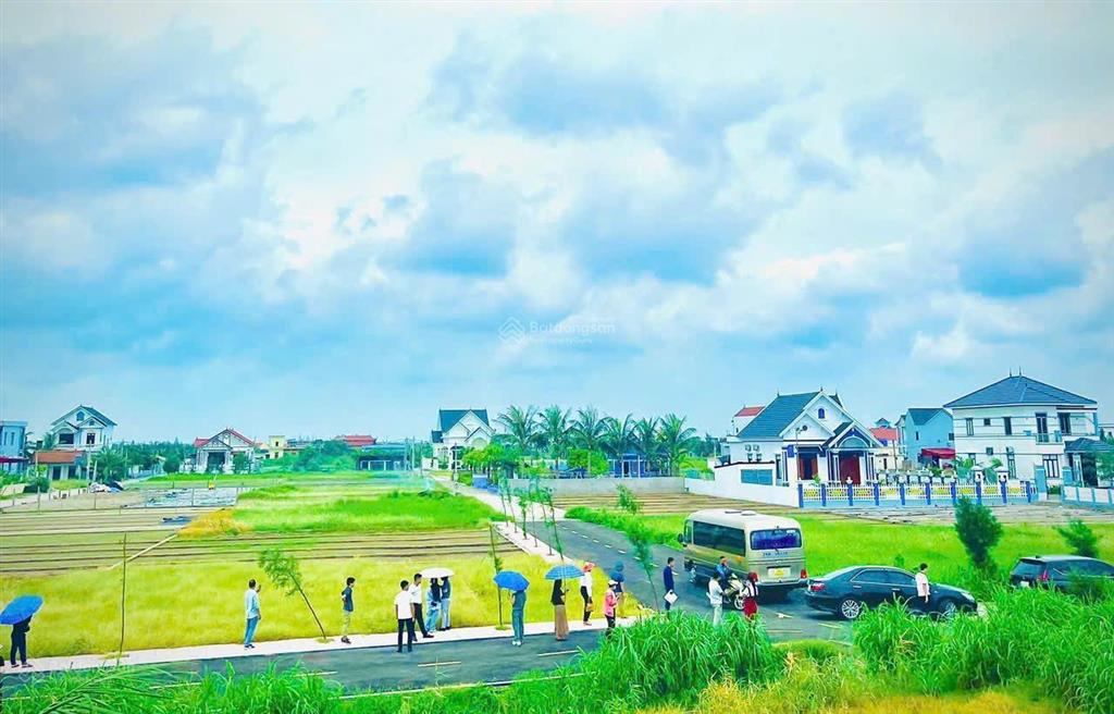 Nhà em cần bán mảnh đất cạnh khu công nghiệp vsip bãi tắm biển quất lâm, ninh bình mới