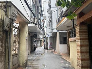 Bán đất trung hoà  cầu giấy  cách phố 40m  xây toà ccmn  giá đầu tư  không quy hoạch  dt252m2