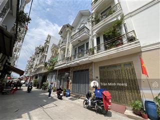 Nhà ngang khủng 6m hẻm 8m xe tải, bùi văn ngữ, hiệp thành quận 12