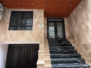 Lô góc  gần phố  dòng tiền  nhà đẹp
