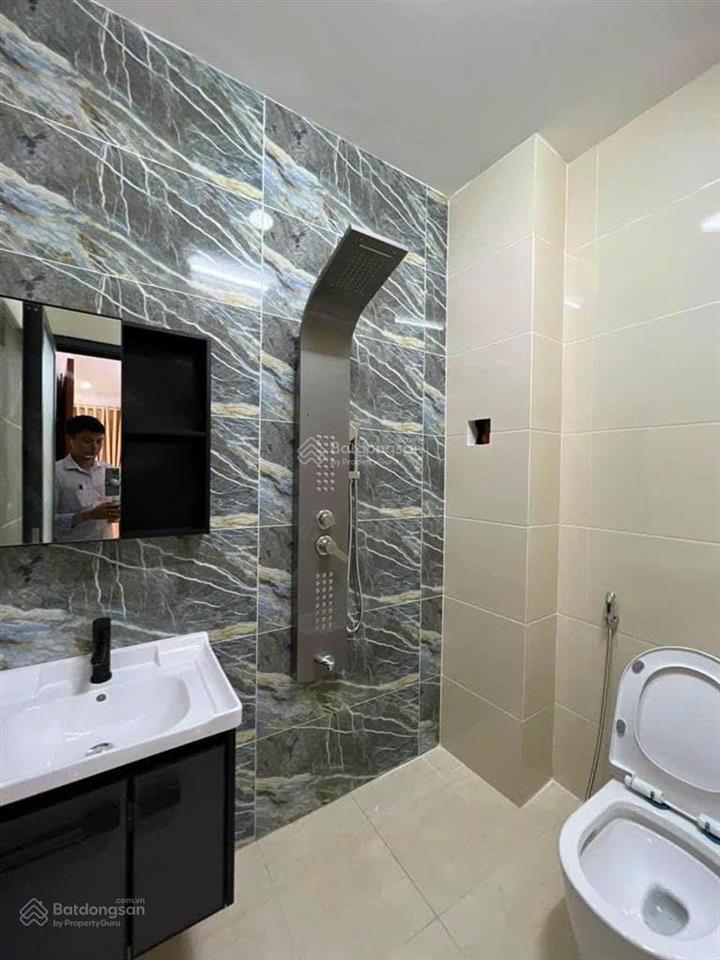 Nhà mới p15 tân bình 1/ trần thị trọng khu phân lô hxh 50m2 x 5 tầng  6tỷ250