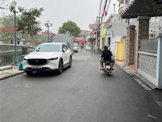 Hàng kín bắc hồng  lô đất ô tô 7 chỗ chạy vòng quanh  dt 69,5m2  mt 4,5m giá chào 5,040 tỷ