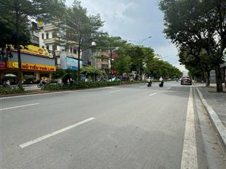 Bán đất mặt phố dịch vọng  trung tâm cầu giấy, 493m2, mặt tiền cực rộng giá 148 tỷ